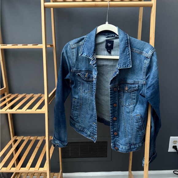 GAP Jackets & Blazers - GAP Classic Blue Denim Jacket